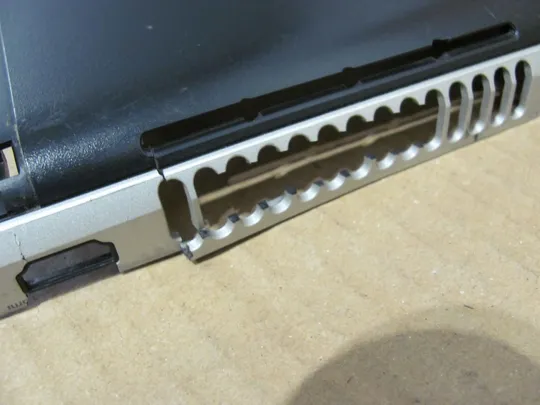 577-28 Кришка дно піддон корпуса 09RXF5 3CR09BCWI00 для DELL Inspiron 17R 5720 оригінал Характеристики