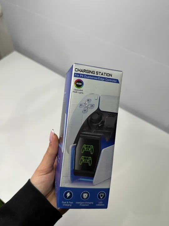 Док станція для джойстика PS5 Charging Station (ящик 25) Недорого