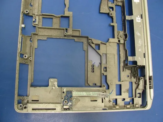 №99-1 Кришка (дно, корито, піддон) корпуса 0FGYXK для Dell Latitude E6530 оригінал Де купити