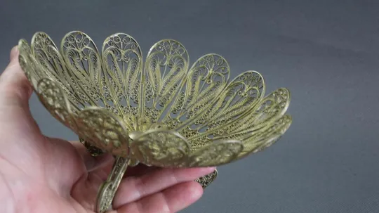 Конфетница скань ваза советский мельхиор БУ ажурна цукерниця золотиста Інтернет-аукціон