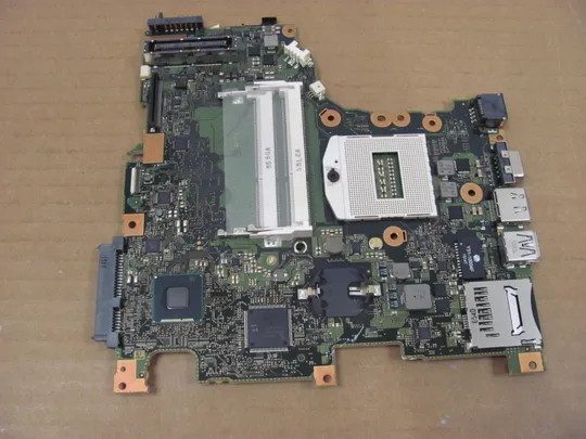 857-13 материнська плата  CP668205-01 CP620570  для FUJITSU LIFEBOOK  E746, E736 оригінал Ціна