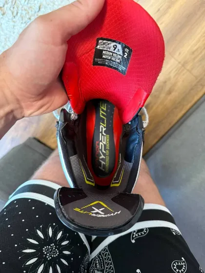 фото, Ковзани Bauer Vapor HyperLite 9.5 Fit2 — в гарному стані