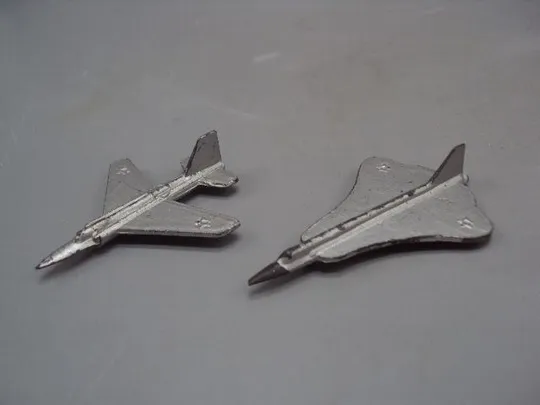 Детские игрушки авиация военная техника истребитель СУ-11 и СУ-7 металл ссср 2 шт №15357 Ціна