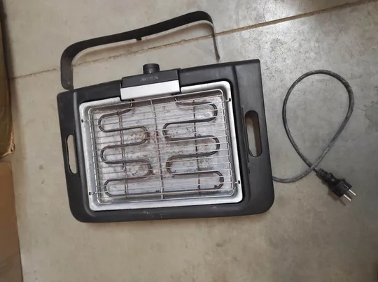 Купити електрогриль справний.до 2000 ват.регулюється.