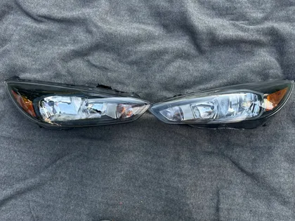 фото, Продам ОРИГИНАЛЬНЫЕ фары Ford Focus mk3 17-18