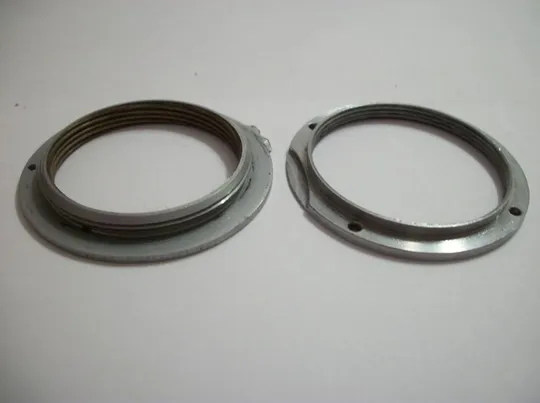 Купити Кольца 2-Штук , крепится на корпус фотоаппарата, первый Зоркий или ФЭД, второе справа на Зенит.