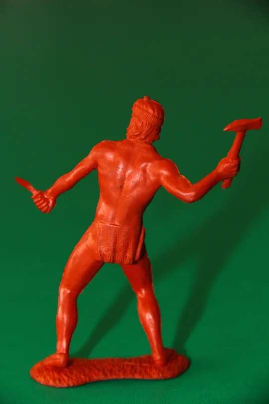 ІНДІАНЕЦЬ З НОЖОМ І ТОМАГАВКОМ индеец 70мм  AUBURN США М`ЯКА РЕЗИНА Інтернет-аукціон