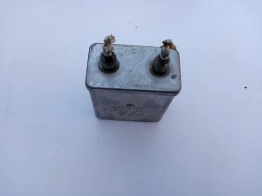 Конденсатор МБГП-1 0,51мкф 1600 в Продаж