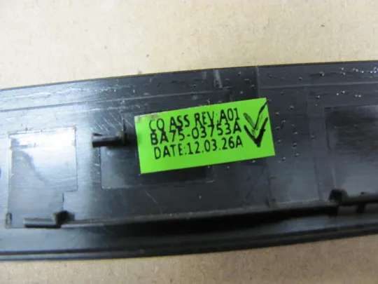 357-32 рамка матриці BA75-03753A для SAMSUNG NP305 NP305E5A 305E оригінал Де купити