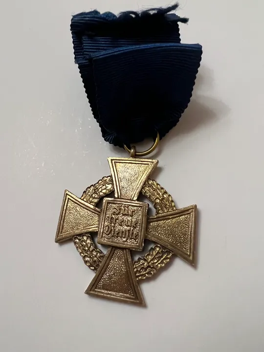 Медаль вислуга 40 років Ціна