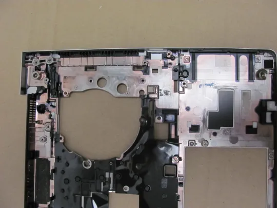 605-7  Кришка панель палмрест  6070B1225101 L21975-001  для HP EliteBook 840 G5  оригінал На торгах