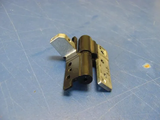 №69-18 петлі кріплення для DELL PRECISION M6700 оригінал З аукціону