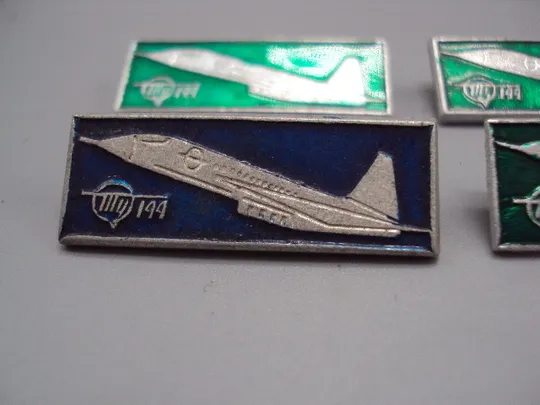 Знак аэрофлот авиация самолет Ту 144 зеленый и синий лот 4 шт №17226 Продаж