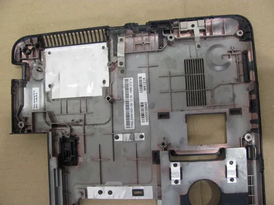 505-5 Кришка дно піддон корпуса H000038840 13N0-ZWA1K01 для Toshiba Satellite L850-110 L850-1L1 C850 L850 оригінал Інтернет-аукціон