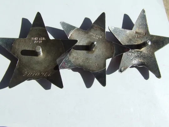 Орден КЗ -3 штуки № 1 817 363. 2 070 966.и 2 070 150 награждения 1945-46 гг. Недорого