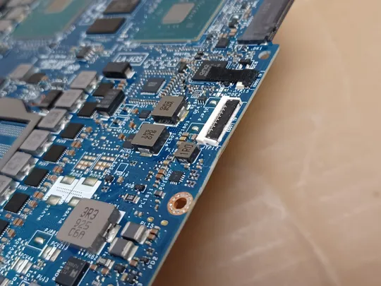 номер1057-18 материнська плата EDQ51 LA-H351P SRF6U i7-9750H для Dell Alienware M15 R2 Mainboard Материнка Основна плата Системна плата Плата системи Laptop motherboard мамка ноутбучна плата  оригінал Недорого