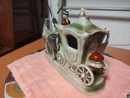 Екіпаж - статуетка VEB Porzellanfiguren Lippelsdorf, 1967 рік Де купити