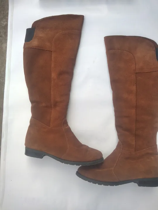 Купити Жіночі чоботи з натуральної замші. Зимові.