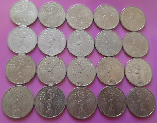 (3264) 1 гривня 2015 70 років Перемоги у ВВВ (маки) - 20 монет одним лотом (1 гривна 2015 опт) Ціна