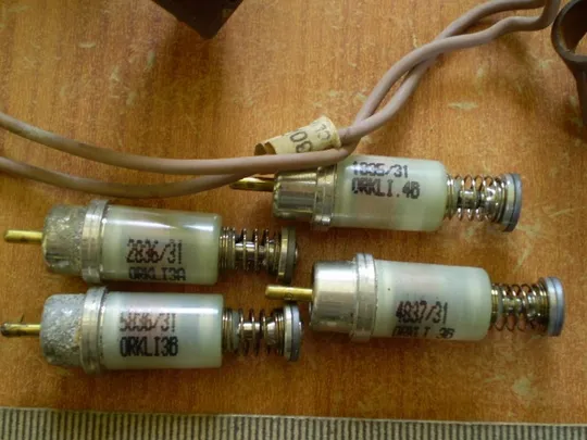 Запчастини до плити Electrolux IT-EE-LV Продаж