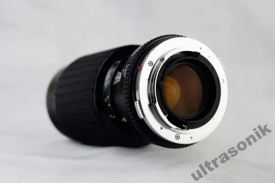 Об'єктив Olympus OM Sigma Zoom-KII 70-210mm/4.5 Multi-Coated ф52mm Japan Вживане Продаж