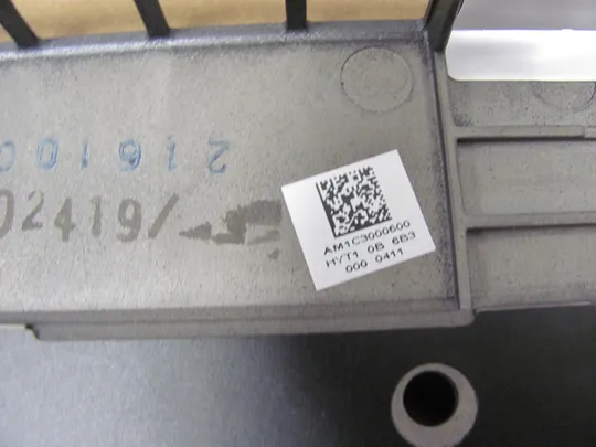 802-1 панель палмрест 850147-001 AM1C300600 для HP Zbook 15 G4 G3  оригінал На торгах