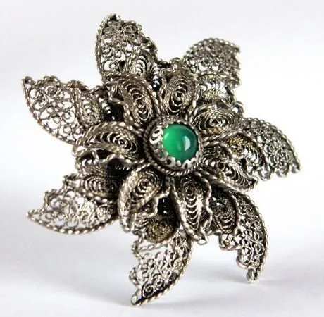Срібна брошка зі смарагдовим хризопразом 800 проба Germany Ціна