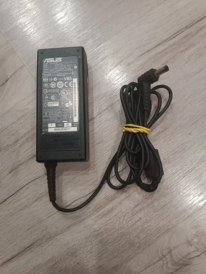 фото, Адаптер живлення для ноутбука Asus 19V-3.42A 65W (5.5 х 2.5mm )
