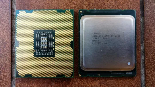 8х ядерный процессор Intel Xeon E5-2650 SR0KQ 8C/16HT 2.00-2.80GHz/20M/8.00GT/s 95W LGA2011 Вживане Ціна