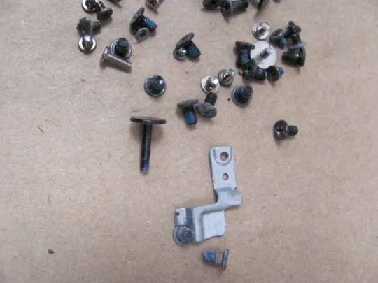 653-28 комплектуюче гвинти  для HP Pavilion DV7 DV7-6000  оригінал З аукціону