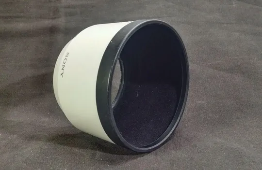 бленда пластмассовая Sony ALC-SH133 для объектива Sonnar Sony FE 70-200mm f/4 FE OSS Lens (SEL70200G Ціна