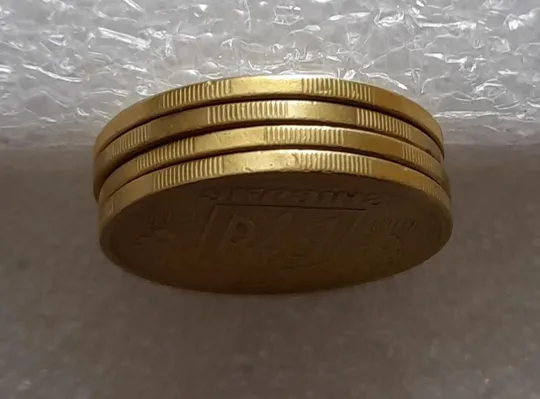 (3678) 50 копійок 1994 1.2АЕм викрошка на вінку між 7 та 8 гронами - 4 монети одним лотом (50 копеек 1994 1.2АЕм брак) Де купити