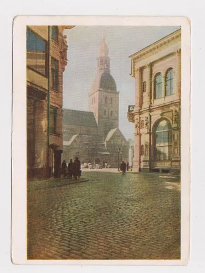 фото, РИГА - ВИД НА ДОМСКУЮ ЦЕРКОВЬ СО СТОРОНЫ УЛИЦЫ ВАЛЬНЮ = 1956 г. = чистая = тираж 35 тыс. #