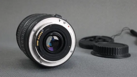 Об&#039;єктив Canon EF, EF-S зум объектив Sigma 28-105mm f/3.8-5.6 AF IF UC-III Aspherical Ф62mm Вживане Інтернет-аукціон