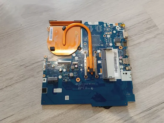 Материнська плата для ноутбука Lenovo ideapad 310-15IAP  (CG414 CG514 NM-A851 Rev:1.0) в робочому стані, в рмонті не була , протестована , все працює, на борту процессор Intel Celeron N3350. Ціна