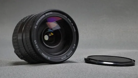 Canon EF телеобъектив Sigma 28-200 mm/3.5-5.6 DL Aspherical IF Macro MC Ф72mm Ціна