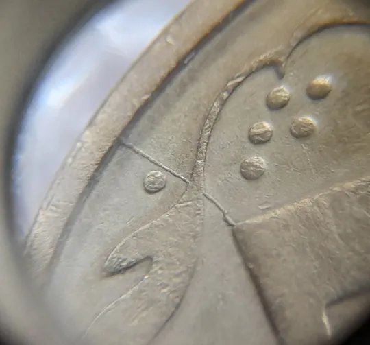 Купити (1947) 50 копійок 1992 1АЕм розкол на реверсі через 8 гроно до середини "5" номіналу номіналу (50 копеек 1992 1АЕм брак)