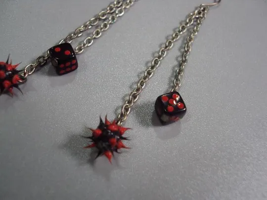 бижутерия серьги подвесные булава и кубик 6,5 см №10880 Де купити