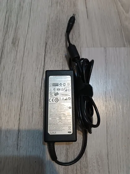 фото, Адаптер живлення для ноутбука Samsung 60W 19V 3.16A 5.5x3.0mm