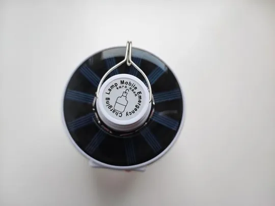 Ліхтар підвісний bl 2022 на сонячній батареї З аукціону