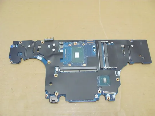 номер0984-5 материнська плата Mainboard Материнка Основна плата Системна плата Плата системи Laptop motherboard мамка ноутбучна плата  i7-7820HQ SR32N CAP00 LA-E311P для Dell Precision 7520 оригінал Ціна