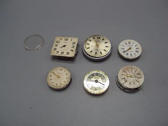 Механизмы и циферблаты женские наручные часы Чайка круглые ссср не на ходу лот 6 шт №14664 Ціна