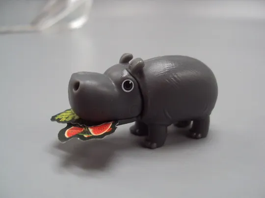 Фигурка киндер сюрприз VT080 Ferrero бегемот и еда бегемотик животные №18610л Де купити