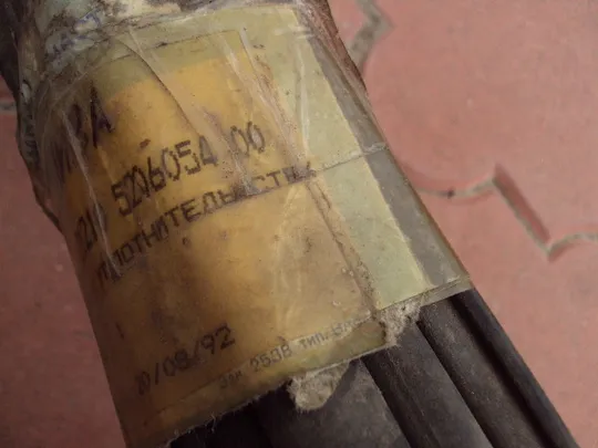 Резина уплотнитель стекла к автомобилю Нива 21210 тип. ВАЗ 1992 лот 2 шт №15908 Недорого