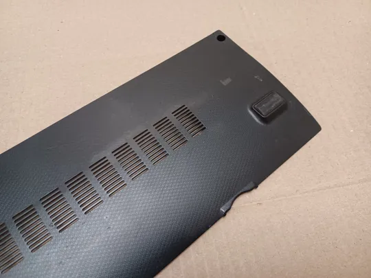 номер1080-3 сервісна кришка корпус панель доступу кришка доступу service cover 13GNDO1AP030-1 EBXJ4013010 для Asus F75A X75A X75VC  X75VD X75VB X75A1 F75 A75  оригінал Недорого