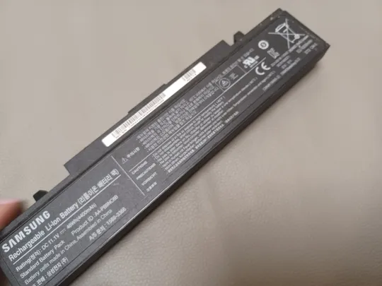 0966 акумулятор SAMSUNG AA-PB9NC6B 11.1V 48WH  НІМЕЧЧИНА З аукціону