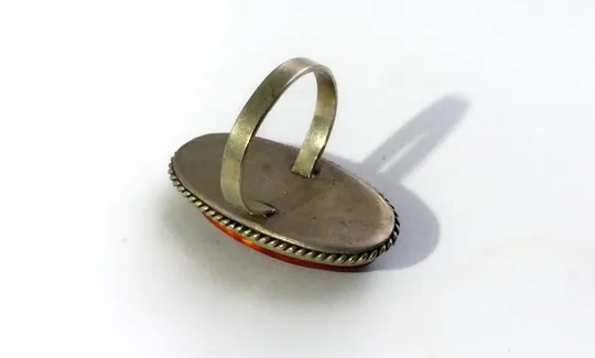 Кольцо советский мельхиор с плавленым янтарём бижутерия р18 каблучка бурштин 8г З аукціону