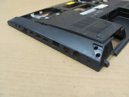 830-4  Кришка дно, корито, піддон корпуса BA75-03330A  для  SAMSUNG  NP700 NP700G7A 700G  оригінал в Україні