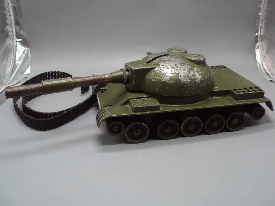 Детская игрушка модель танк большой металл тяжелый, стреляет 11,5 х 28,5 х 40,5 х 15,8 см №15537 Ціна