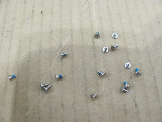 номер0326-33 комплектуюче для SAMSUNG NP600 NP600B5B4 NP400B оригінал Де купити